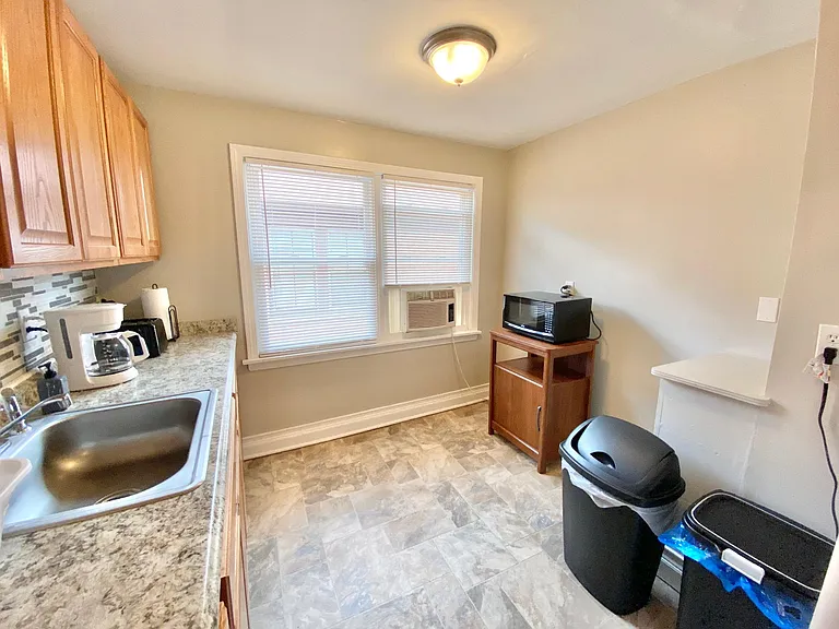 13710 Cedar Rd #2 — Photo 12