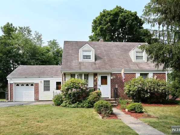 344 Florence St, New Milford, NJ 07646