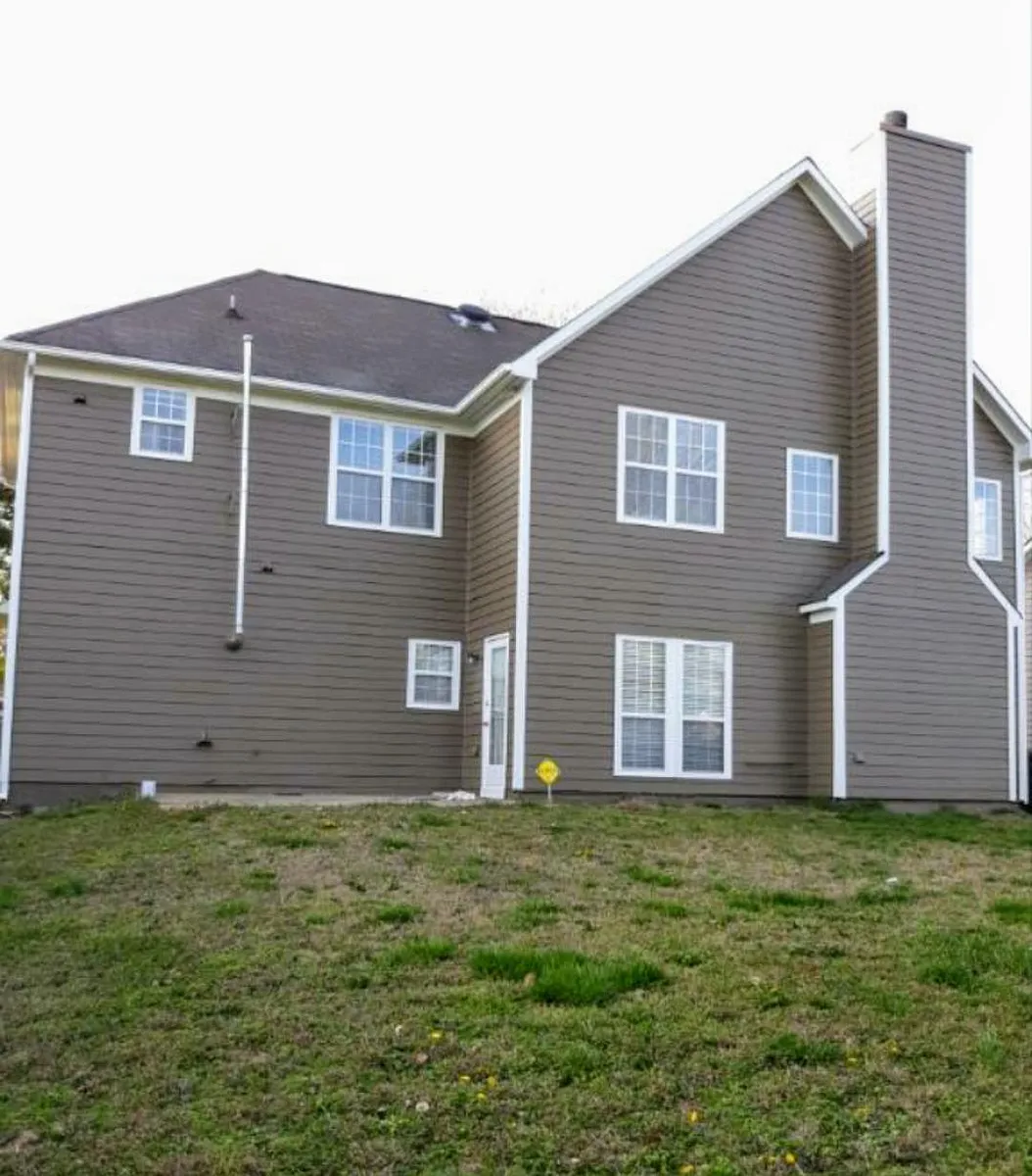 Photo 2 of 73 - 1467 Chamirey Dr SW - Marietta, GA Building Photo - 1467 Chamirey Dr SW