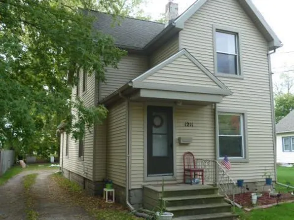 1211 W Michigan Ave, Lansing, MI 48915