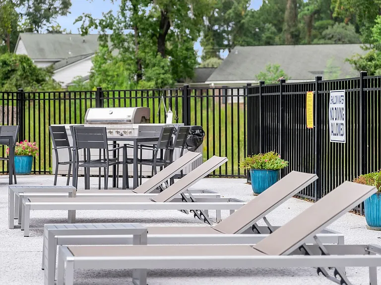 Richmond Place Luxury Apartments — Photo 16