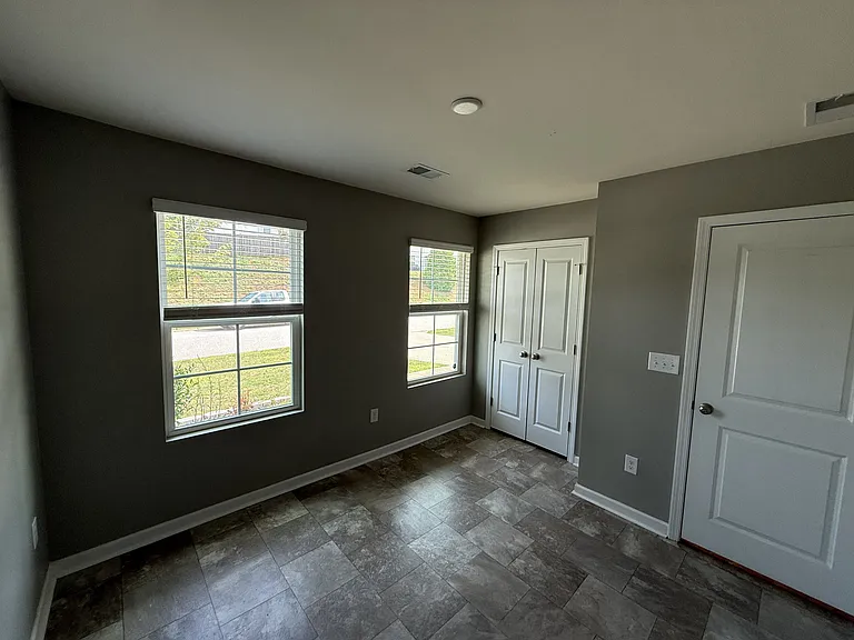 141 Butler Knoll Ct — Photo 7