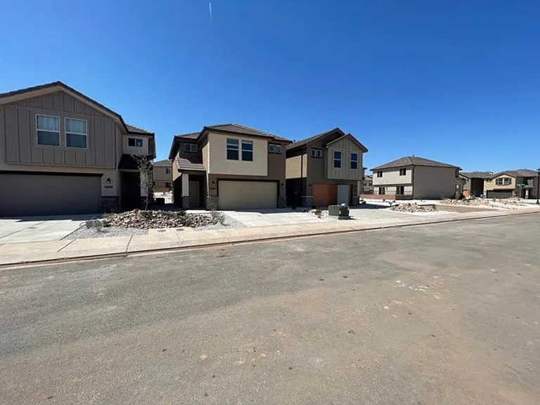5888 S Fairlane Way — Photo 3