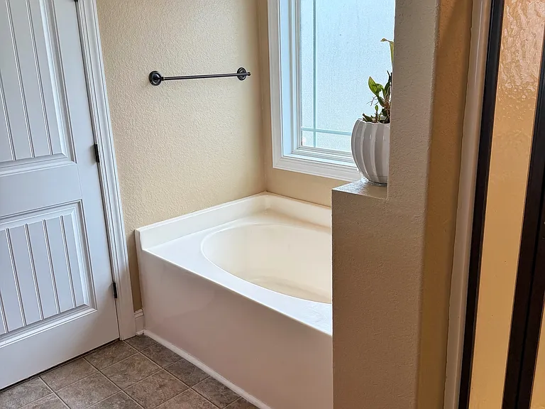 124 Landover Dr — Photo 26