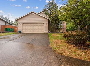 12759 SW Morning Hill Ct, Tigard, OR 97223