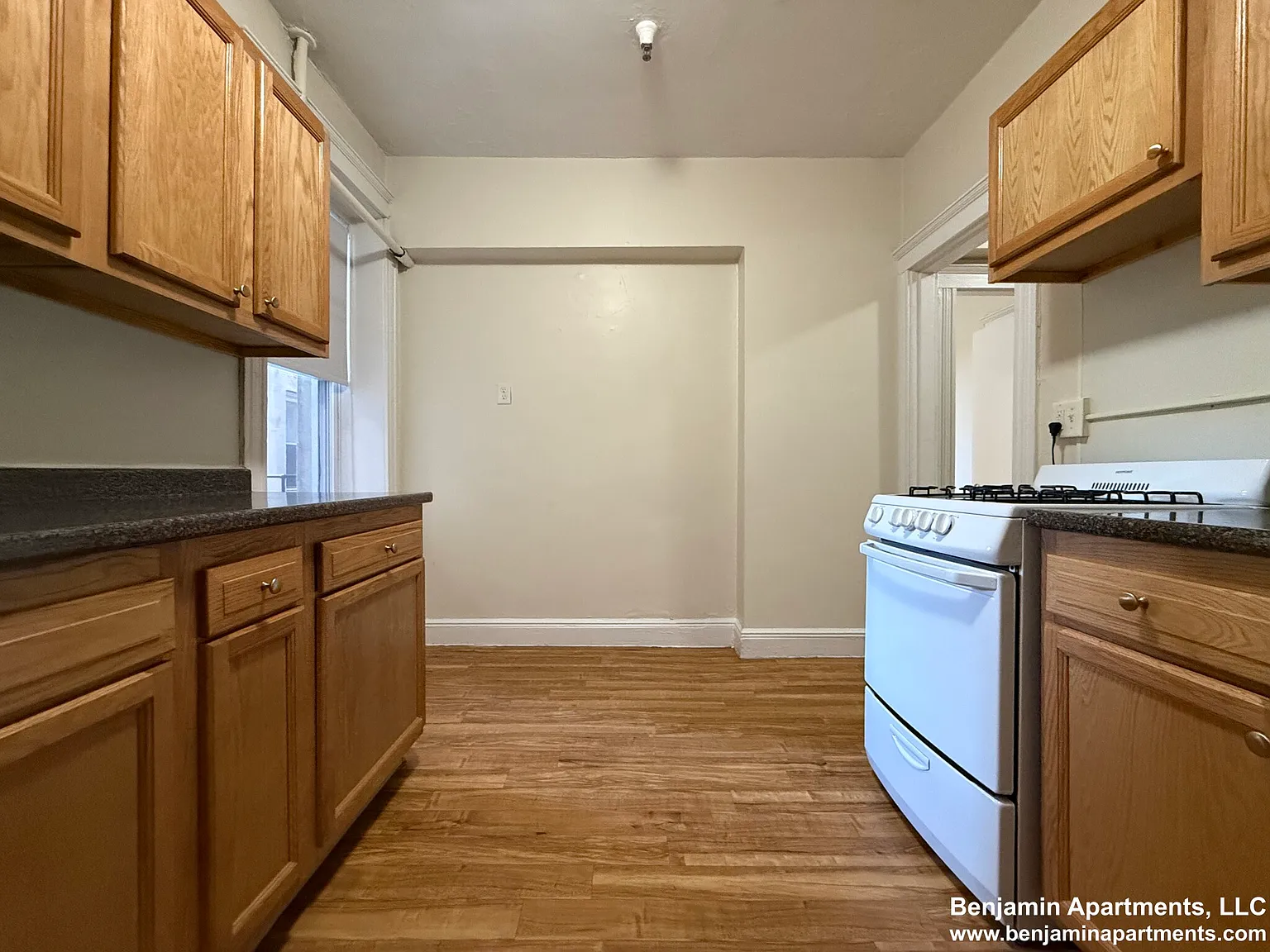 1 bed, 700 sqft, $2,375 — Photo 4