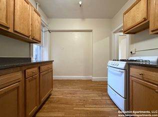 1810 Commonwealth Ave APT 1B, Brighton, MA 02135