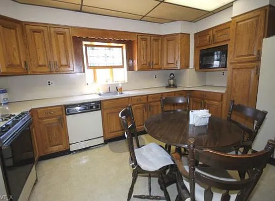 Sold by Fillmore | media 7