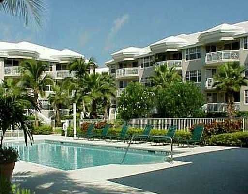 1st image of 940 Turtle Cove Ln APT 214