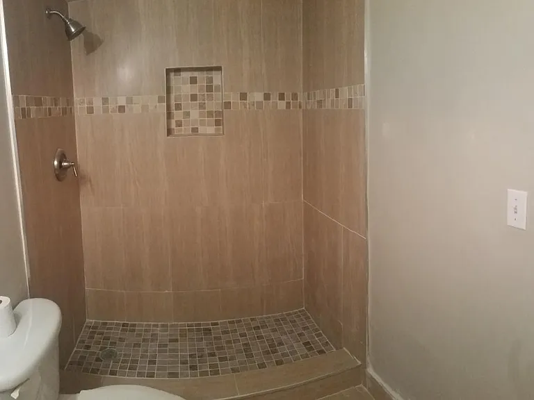 11281 N Kendall Dr — Photo 7