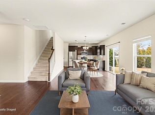 173 Glastonbury Dr, Mooresville, NC 28115