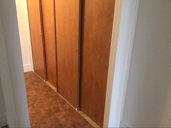 5th image of 4408 28th Ave APT 1R