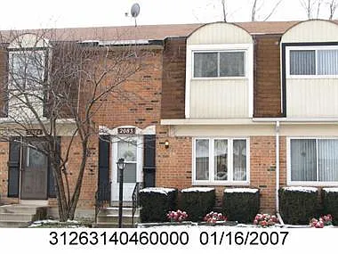 2083 Euclid Ln photo 1