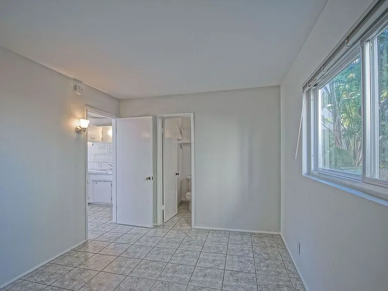 3814 Highland Ave — Photo 16