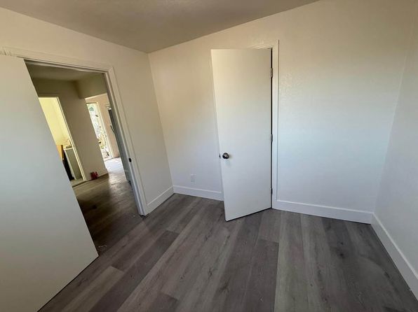 (undisclosed Address)