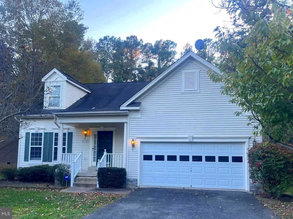 21525 Oxford Dr, Lexington Park, MD 20653