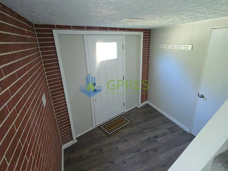 5601 Rodgers St — Photo 24