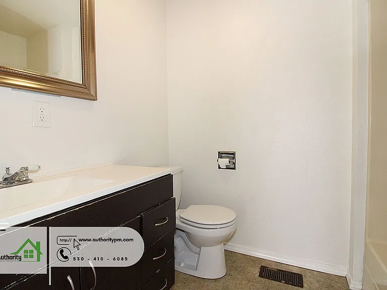 1824 Heller Ln — Photo 20