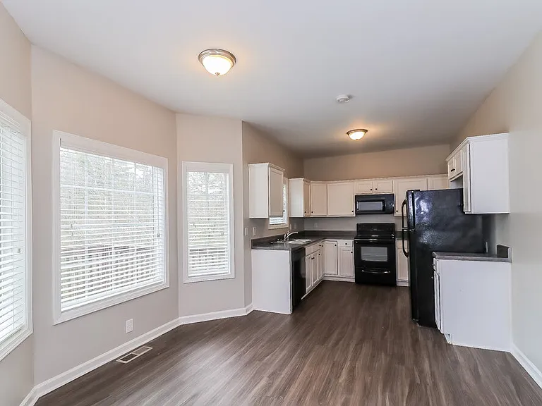 36 Hickory Holw SW — Photo 12