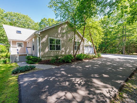 5th image of 155 Maddocks Avenue