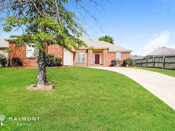 3rd image of 604 Castlebrook Dr