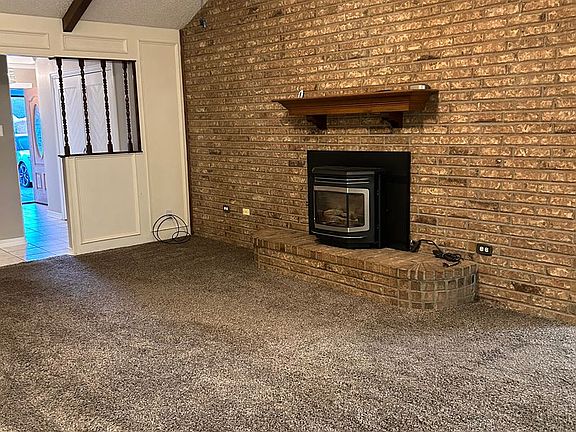 4th image of 4607 Garden Ln
