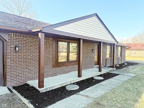 3rd image of 1885 E Tumbleweed Ln