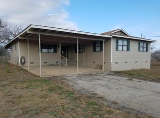 90 Trails End, Pleasanton, TX 78064