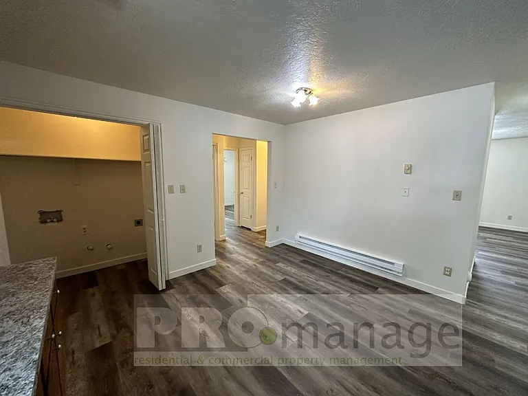 2161 - 2167 Meppen Dr. — Photo 15