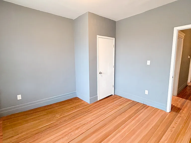 4426 McGraw Ave #1 — Photo 10