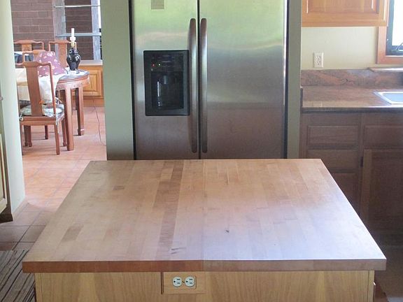 Kitchen island