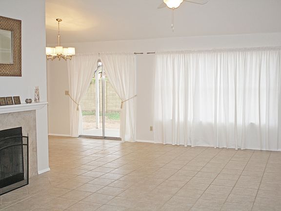 2nd image of 8407 W Sunnyslope Ln