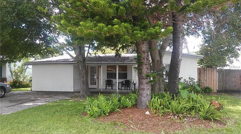 1st image of 108 Royal Palms Dr