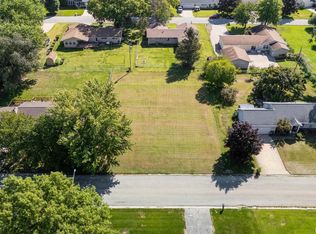 104 N 2nd St, Colona, IL 61241