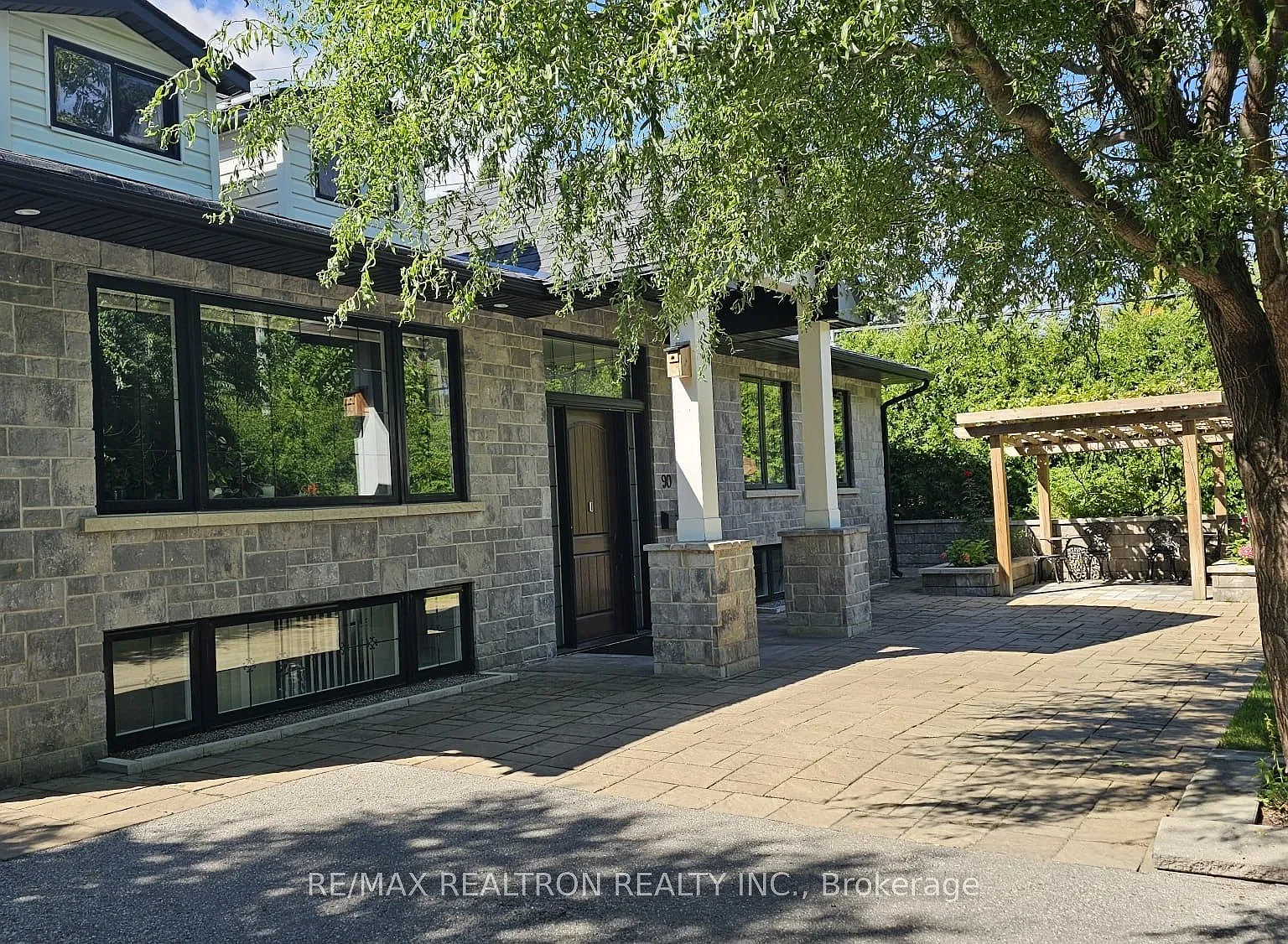 4 bed, $4,390 — Photo 2