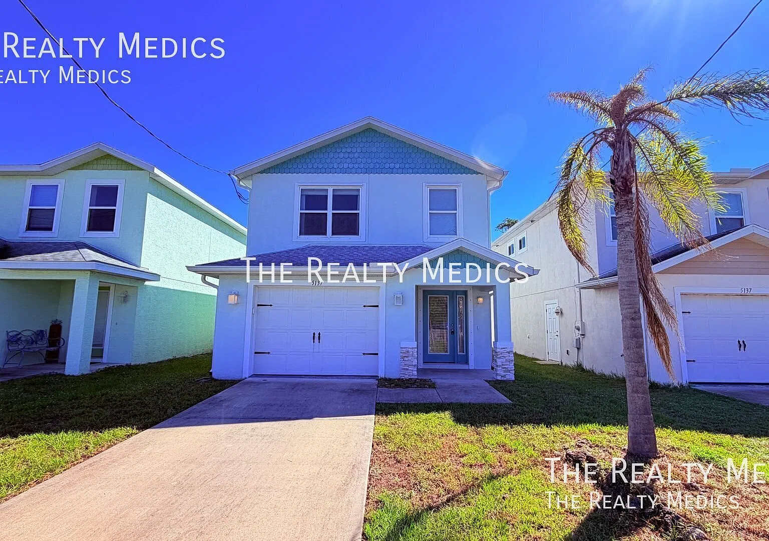 Charming 3-bedroom, 2.5-bathroom pet friendly home!! — Photo 1