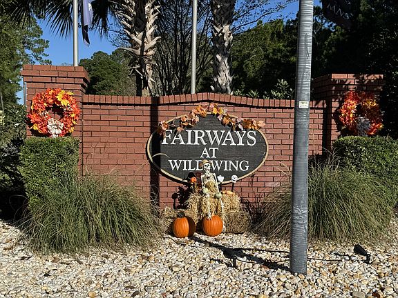 2nd image of 1032 Tee Shot Dr