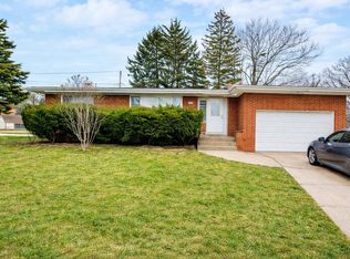5485 Carolina St, Merrillville, IN 46410
