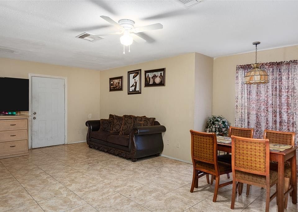 8323 Wilcrest Dr #20, Houston, TX 77072 | Zillow