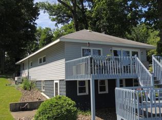 68628 Hillside Dr, Dowagiac, MI 49047