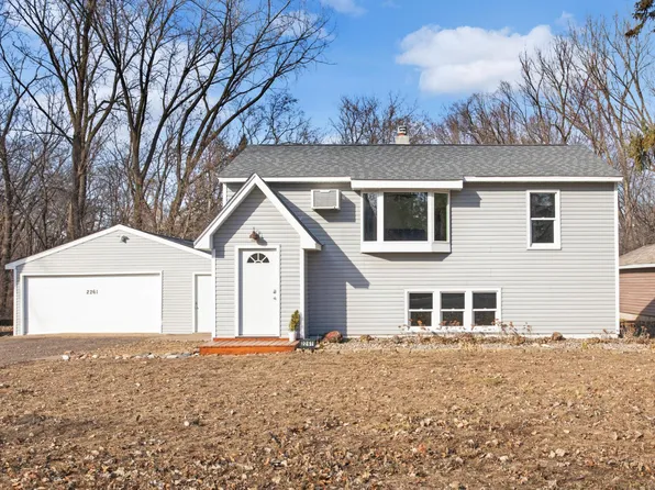 2261 Hillview Rd, Mounds View, MN 55112