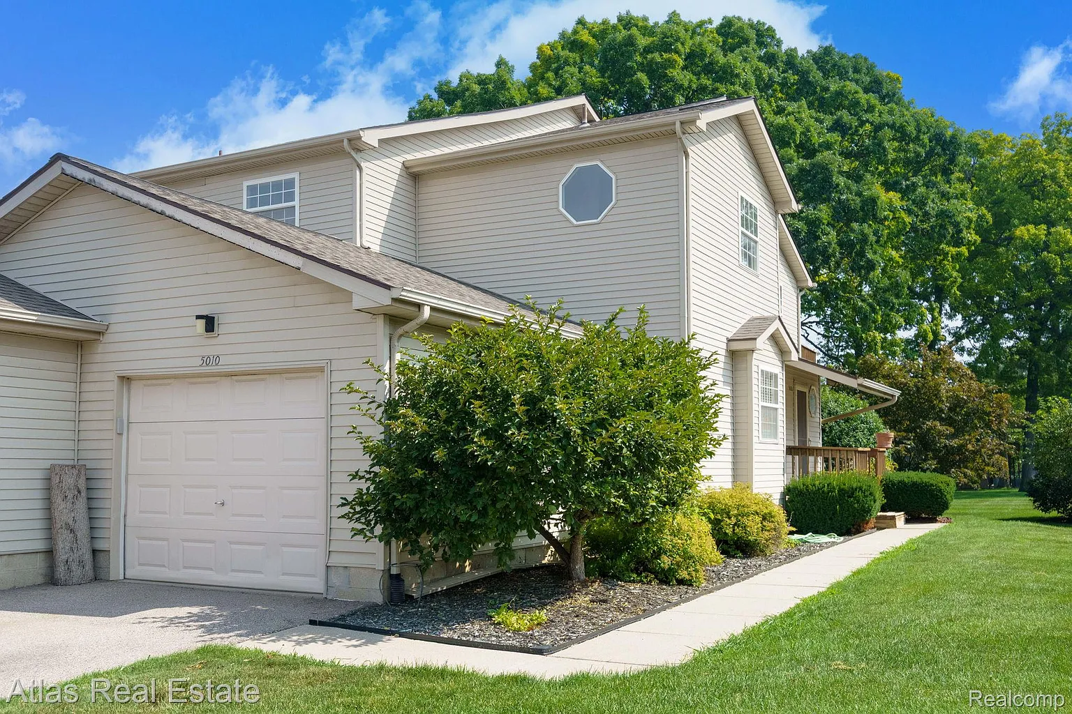 5010 Harbor Oak Dr photo 1
