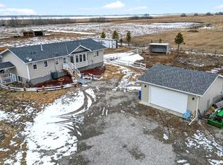 270092 E Glenmore Trl, Rocky View County, AB T0J 1X3