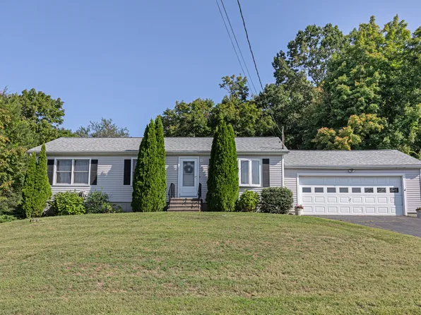 7 Paramount Drive, Seymour, CT 06483