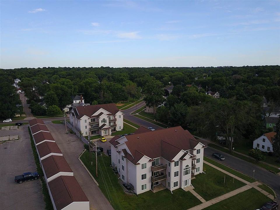 2nd image of 611 Johnson St APT 10