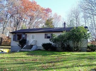 572 S Plank Rd, Westtown, NY 10998