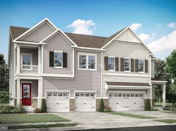 18330 Moss Garden Rd, Dumfries, VA 22026