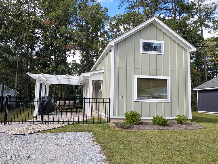 124 Long Pond Loop — Photo 1