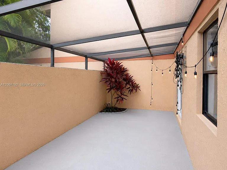 11263 SW 9th Ct — Photo 11
