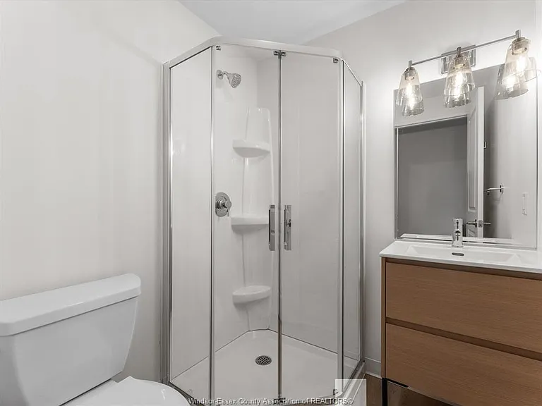 185 Randolph Pl — Photo 10